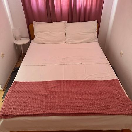 Apartmani Dekovic プリモシュテン エクステリア 写真